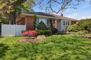 104 Emerson Ave, Levittown, NY 11756 - Photo 3