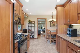 104 Emerson Ave, Levittown, NY 11756 - Photo 13