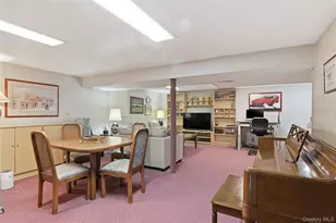 104 Emerson Ave, Levittown, NY 11756 - Photo 21
