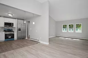 19 Englewood Terrace, Mahopac, NY 10541 - Photo 5