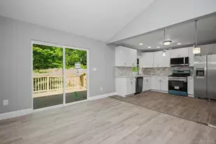 19 Englewood Terrace, Mahopac, NY 10541 - Photo 7