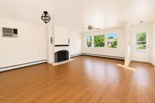 36 Forest Dr, Plainview, NY 11803 - Photo 5