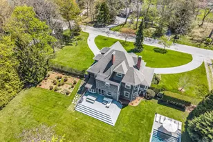 64 S Howells Point Rd, Bellport, NY 11713 - Photo 41