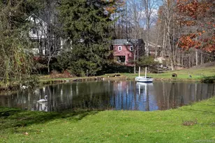 145 Drake Rd, Pleasant Valley, NY 12569 - Photo 27