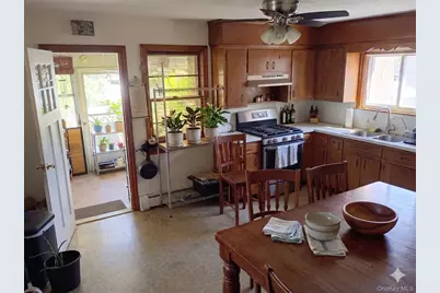 93 E Railroad Avenue, West Haverstraw, NY 10993 - Photo 5
