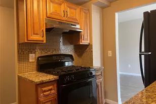 44 Johnes St, Newburgh, NY 12550 - Photo 7