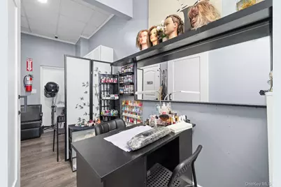 380 Franklin Avenue, Franklin Square, NY 11010 - Photo 7