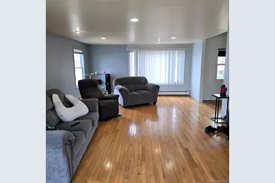 17 Grant Street, Roosevelt, NY 11575 - Photo 5