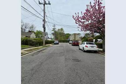17 Grant Street, Roosevelt, NY 11575 - Photo 19
