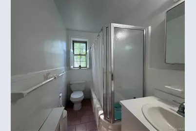 4 Chateaux Circle #4C, Scarsdale, NY 10583 - Photo 11