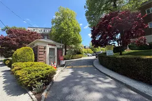 4 Chateaux Cir, Scarsdale, NY 10583 - Photo 17