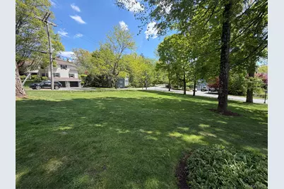 4 Chateaux Circle #4C, Scarsdale, NY 10583 - Photo 13