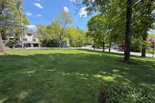 4 Chateaux Cir, Scarsdale, NY 10583 - Photo 13