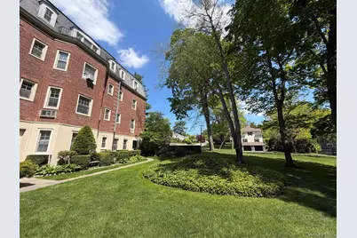 4 Chateaux Circle #4C, Scarsdale, NY 10583 - Photo 15