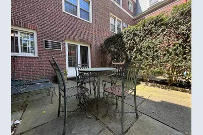 4 Chateaux Circle #4C, Scarsdale, NY 10583 - Photo 7