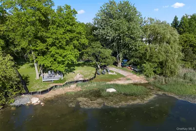 7 Gun Path, Setauket, NY 11733 - Photo 33