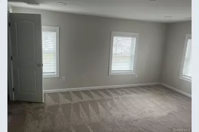 61 Cedar Avenue #2nd Floor, Patchogue, NY 11772 - Photo 9