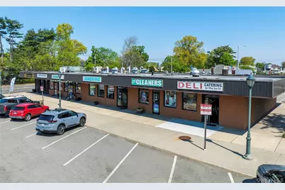 6 E Village Green, Levittown, NY 11756 - Photo 11
