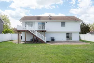 305 Kimberly Pl, West Islip, NY 11795 - Photo 39