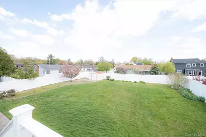 305 Kimberly Place, West Islip, NY 11795 - Photo 43
