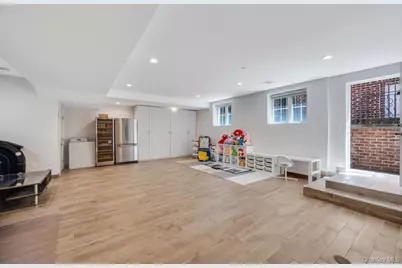 339 150th Street, Whitestone, NY 11357 - Photo 29