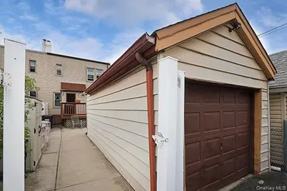7833 74th Street, Glendale, NY 11385 - Photo 35