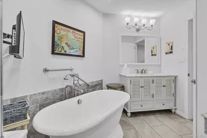 707 Bluffs Drive N, Calverton, NY 11933 - Photo 13