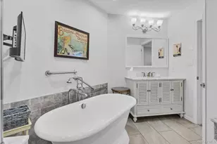 707 Bluffs Dr N, Calverton, NY 11933 - Photo 13