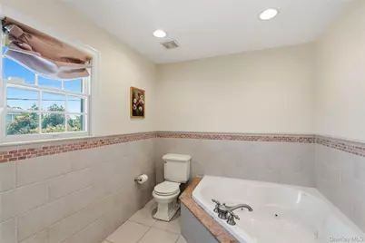 47 Syosset Circle, Syosset, NY 11791 - Photo 21