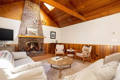 1635 Smith Road, Peconic, NY 11958 - Photo 7