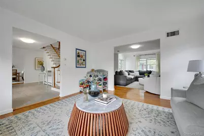 1 Brothers Circle, Eastchester, NY 10709 - Photo 7
