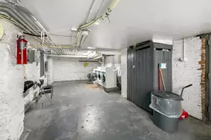 848 43rd St, Brooklyn, NY 11232 - Photo 31