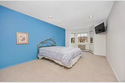 20725 Darren Drive #1804, Bayside, NY 11360 - Photo 19