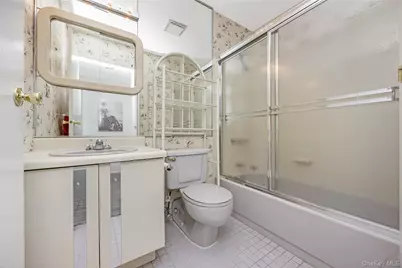 20725 Darren Drive #1804, Bayside, NY 11360 - Photo 21