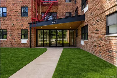671 Bronx River Road #2f, Yonkers, NY 10704 - Photo 1