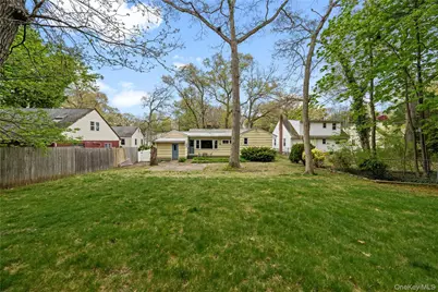 8 Birch Drive, South Huntington, NY 11746 - Photo 17