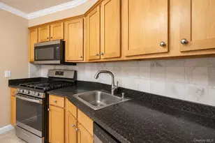 355 Old Tarrytown Rd, White Plains, NY 10603 - Photo 9