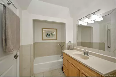 138-15 Union Turnpike, Kew Gardens, NY 11367 - Photo 15