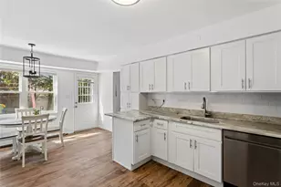 112 Ivy Ln, Long Beach, NY 11561 - Photo 13