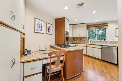 6 Robins Roost, Rye Brook, NY 10573 - Photo 9