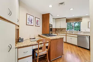 6 Robins Roost, Rye Brook, NY 10573 - Photo 9