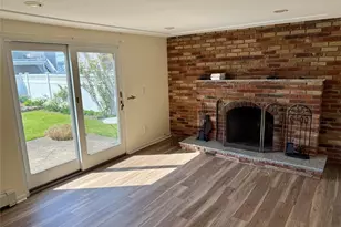 84 Surf Rd, Lindenhurst, NY 11757 - Photo 15