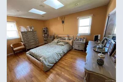 84 Surf Road, Lindenhurst, NY 11757 - Photo 11