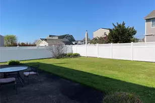 84 Surf Rd, Lindenhurst, NY 11757 - Photo 29