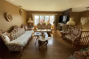 84 Surf Rd, Lindenhurst, NY 11757 - Photo 5