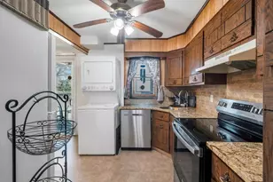45 Dogwood Rd, West Islip, NY 11795 - Photo 15