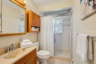 45 Dogwood Rd, West Islip, NY 11795 - Photo 9