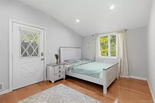 26 Woodchuck Ln, East Setauket, NY 11733 - Photo 9