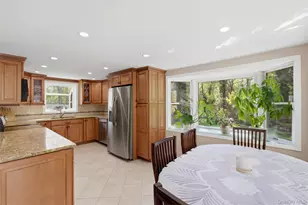 26 Woodchuck Ln, East Setauket, NY 11733 - Photo 19