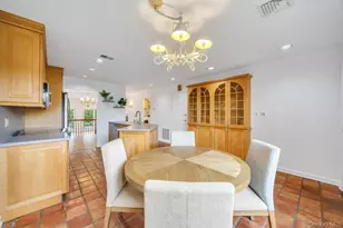 162 Southgate Cir, Massapequa Park, NY 11762 - Photo 3